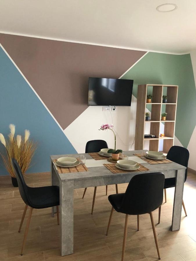 Bel Appartement Roses Plage 外观 照片